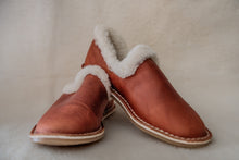 Load image into Gallery viewer, Tan Leather & Sheep Wool Slipper