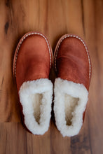 Load image into Gallery viewer, Tan Leather & Sheep Wool Slipper