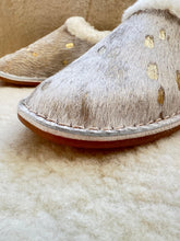 Load image into Gallery viewer, Nguni Gold Sheep Wool Slipper